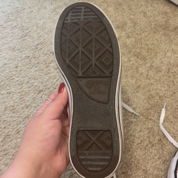 Converse - Picture 3 of 4